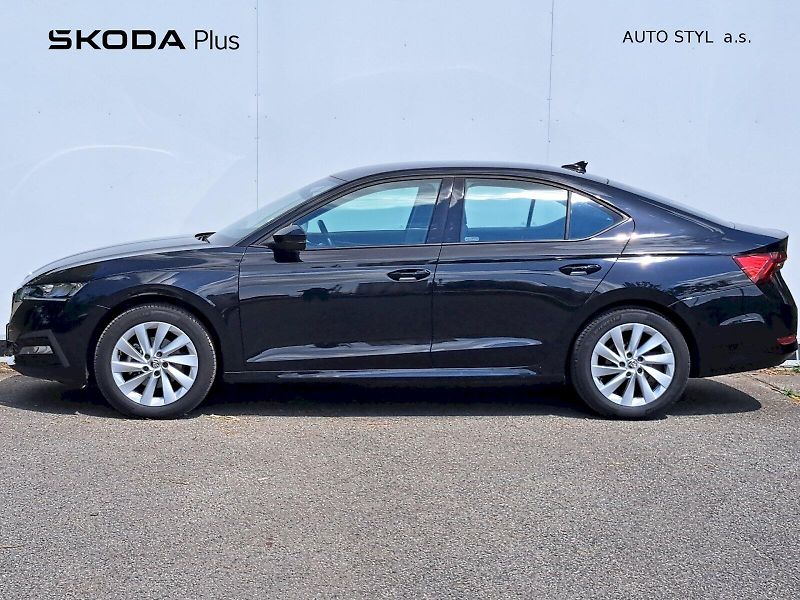 Škoda Octavia (2023) Ambition 1,5 TSI 110 kW - fotka 3 z 23