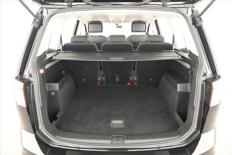 Volkswagen Touran (2018) 1.5 TSI, Navi, Park. senzory - fotka 10 z 16