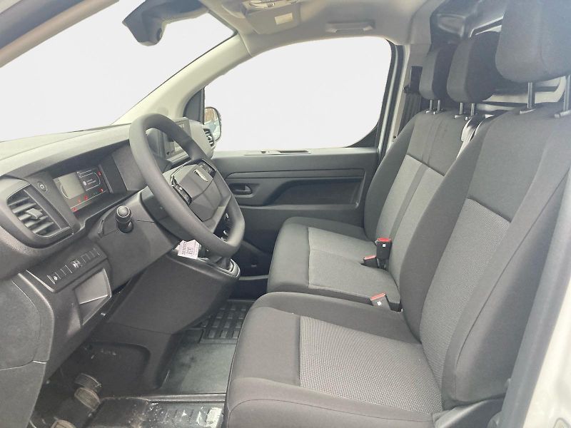 Peugeot Expert (2025) Furgon L3 2.0 BlueHDi 145 MAN6 - fotka 7 z 12