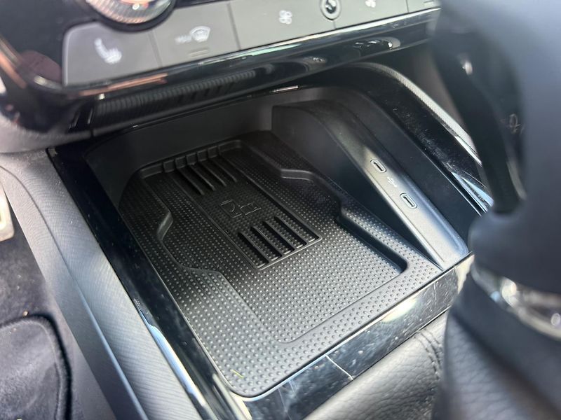 Škoda Kamiq Monte Carlo 1.5 TSI 110kw DSG - fotka 19 z 27