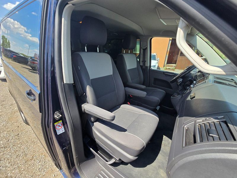 Volkswagen Multivan (2014) 2.0 TDi 103KW DSG pravidelný s - fotka 20 z 21