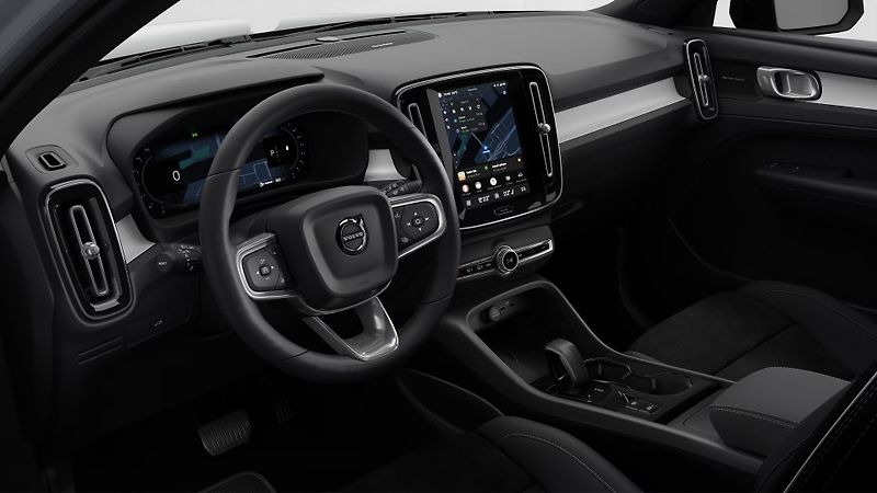 Volvo XC40 (2026) Black Edition, pano, 360°kam - fotka 7 z 13