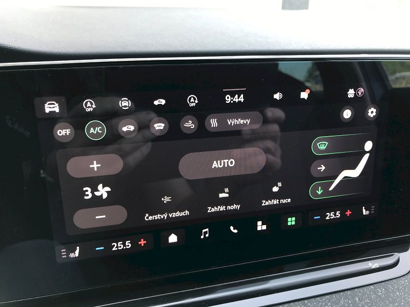 Škoda Octavia (2025) COMBI / 1.5 TSI M-HEV / 110 kW - fotka 25 z 27