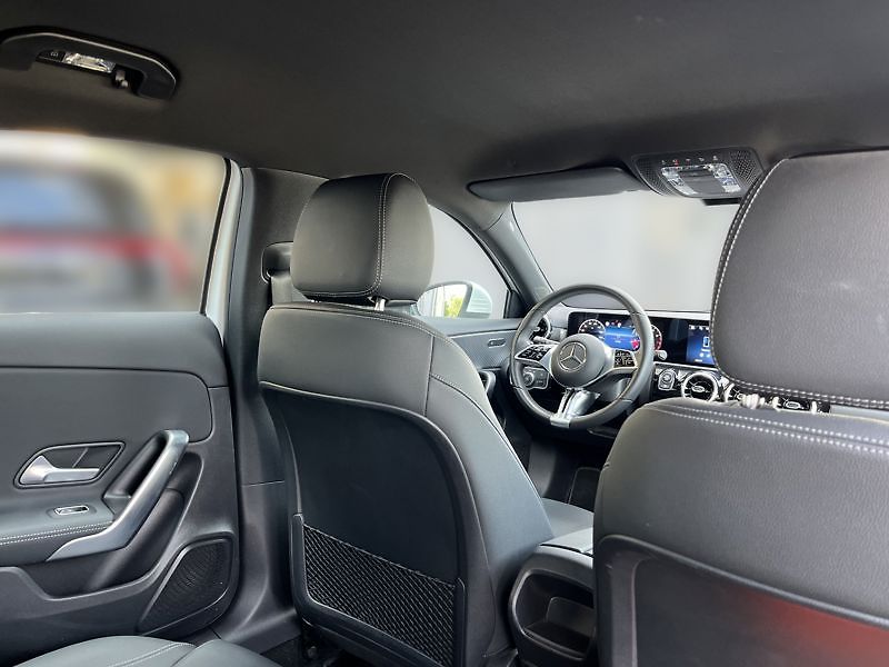 Mercedes-Benz Třídy A A-Třída 180 - fotka 18 z 18