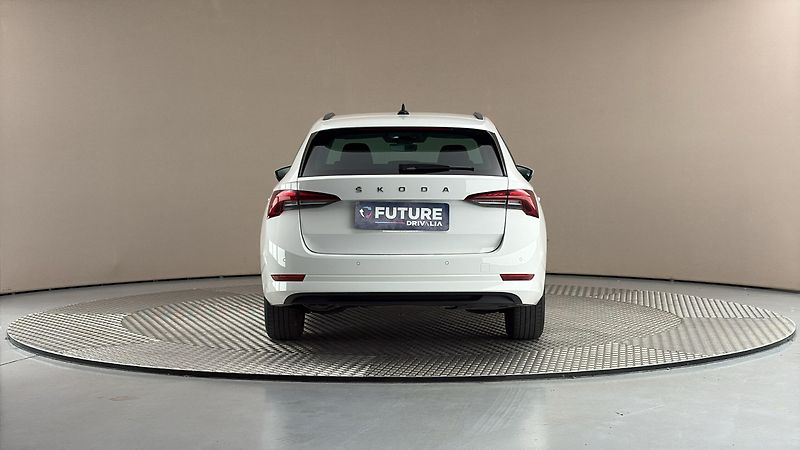 Škoda Octavia 2.0 TDI Ambition Combi - fotka 5 z 24