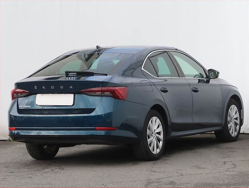 Škoda Octavia (2023) 2.0 TDI - fotka 5 z 22