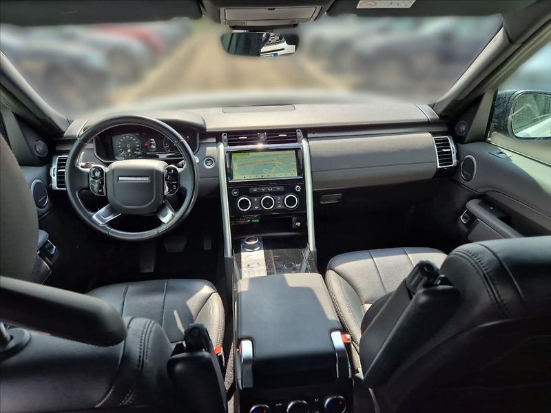 Land Rover Discovery 3,0 TDV6 4x4 HSE  5 - fotka 9 z 18