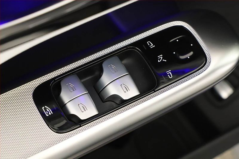 Mercedes-Benz GLC (2026) 200 4MATIC, AMG, Navigace - fotka 24 z 27