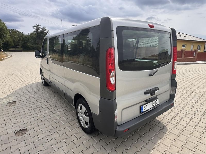 Opel Vivaro 2.0CDTI 84Kw L2 - 9.Mist - fotka 3 z 17