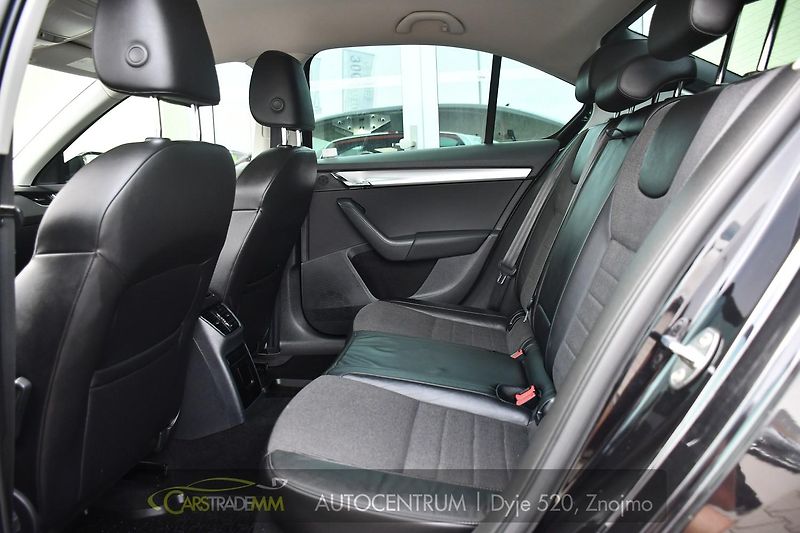 Škoda Octavia 2.0TDi PDC KESSY  - fotka 15 z 38