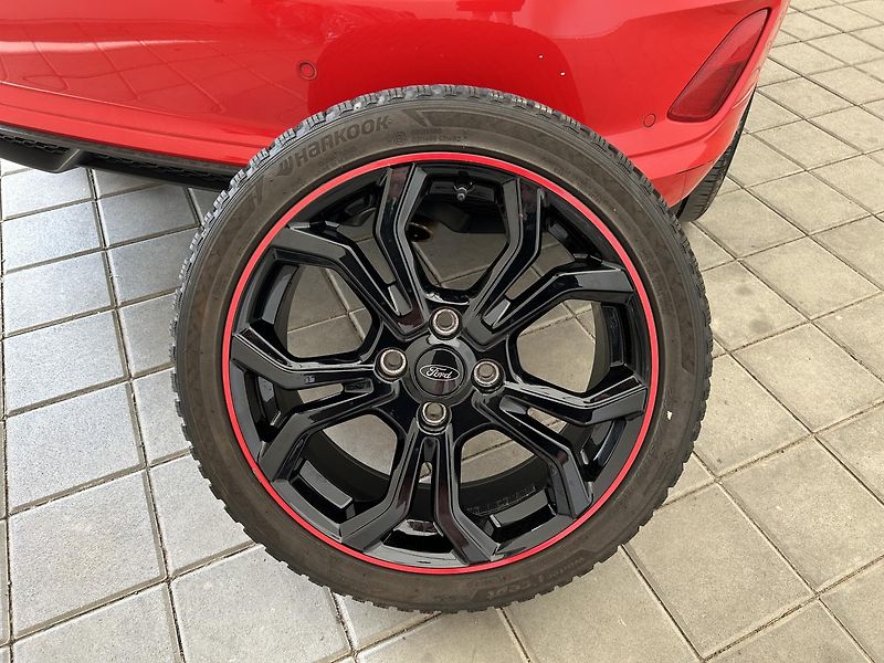 Ford Fiesta 1.0 l Active Ecoboost - fotka 26 z 26