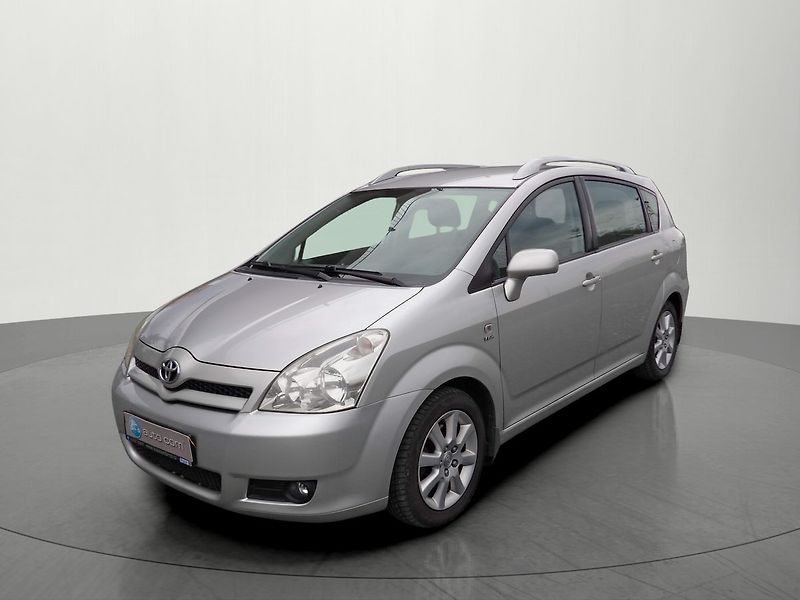 Toyota Corolla Verso 1.8 VVT-i 95kW 7 míst ČR - fotka 1 z 25