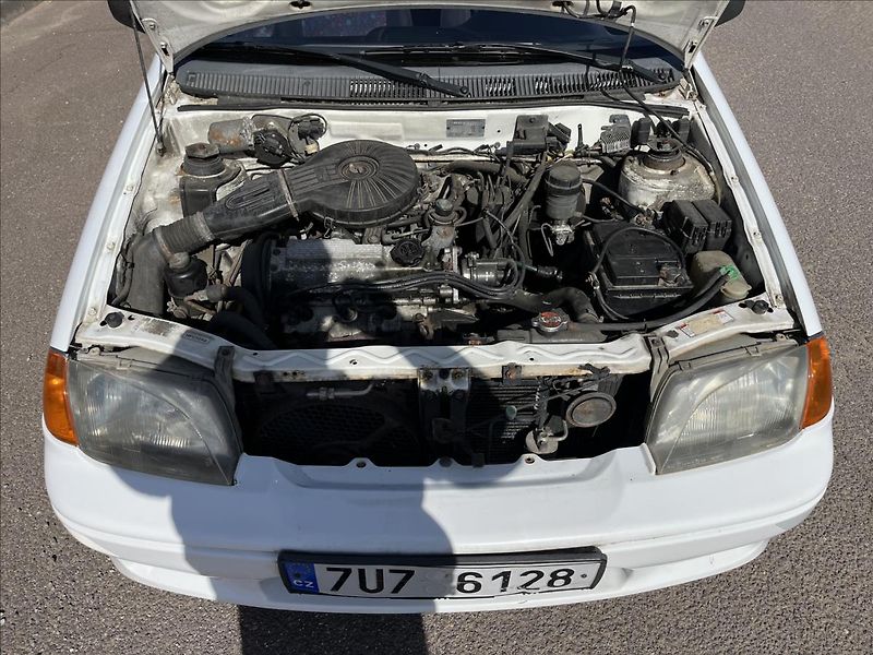 Suzuki Swift 1,0 i AUTOMAT EKO ZAPLACENO - fotka 21 z 25