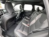 Volvo XC60 2,0 B4 A8 Ultimate Dark LED - náhled 15
