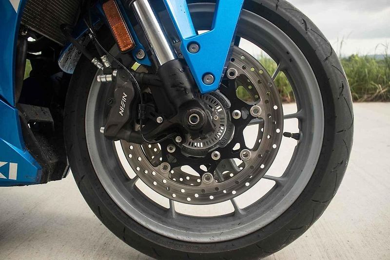 Suzuki GSX-8R