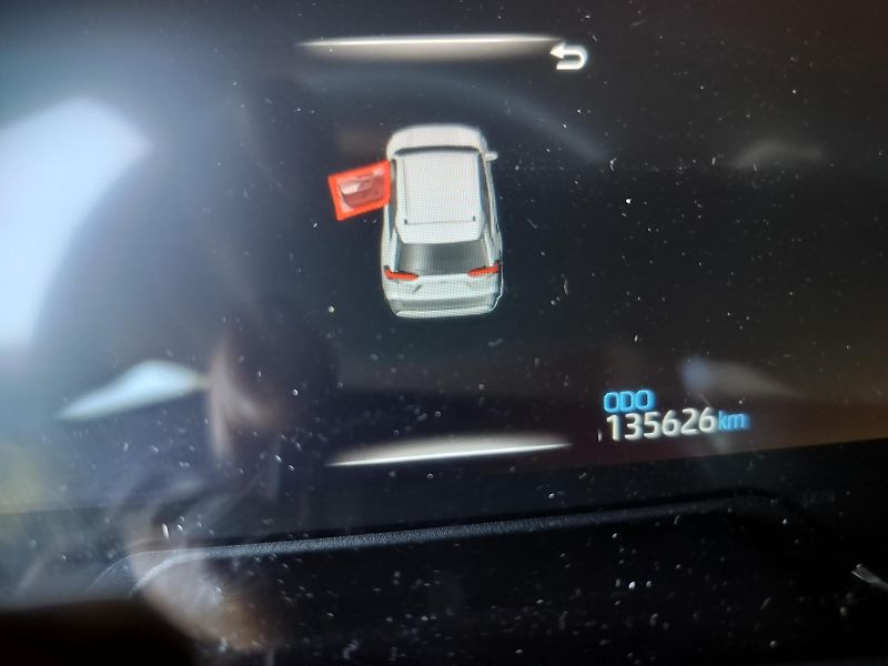 Toyota RAV4 2.5 4x4, plug in hybrid - fotka 15 z 29