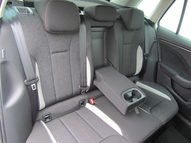 Škoda Kamiq (2026) Top Selection 1.0 TSI 85 kW DS - fotka 28 z 30