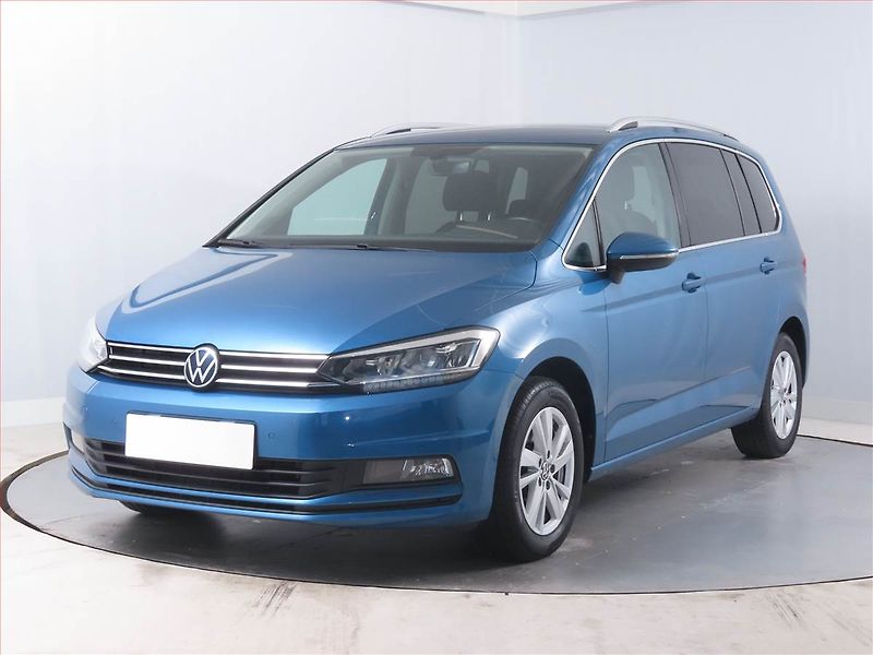 Volkswagen Touran (2022) Highline 1.5 TSI - fotka 2 z 14