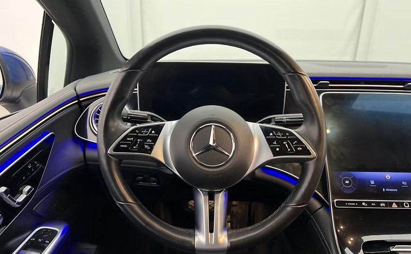 Mercedes-Benz EQE 350+ Avantgarde Ambient - fotka 16 z 23