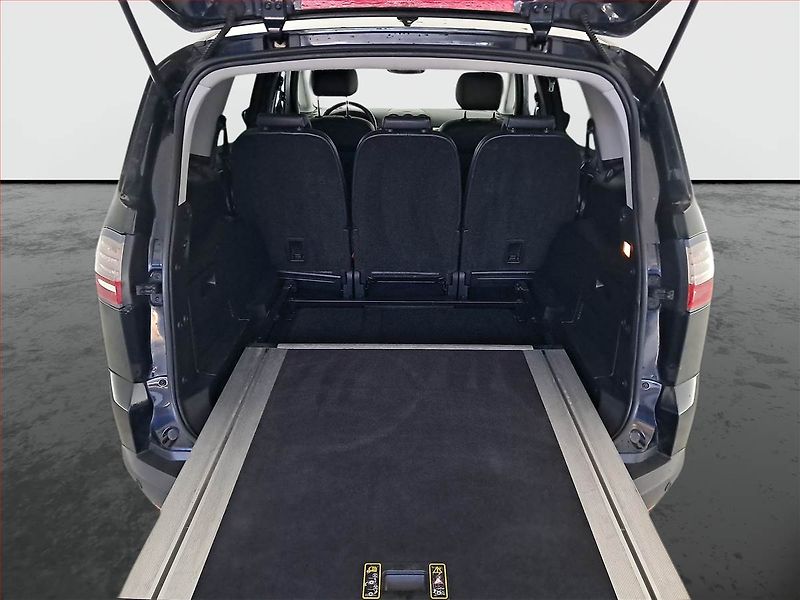 Ford S-MAX (2008) 2.2 TDCi, nová STK, Tažné - fotka 14 z 23