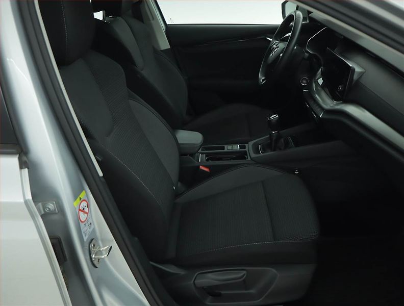Škoda Octavia (2023) Ambition 2.0 TDI - fotka 9 z 15