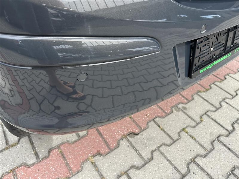 Opel Corsa 1,4 AUTOMAT - fotka 27 z 27