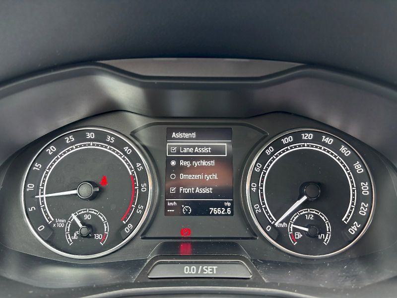 Škoda Kamiq (2021) 1.6 TDI 85kW Style - fotka 16 z 35
