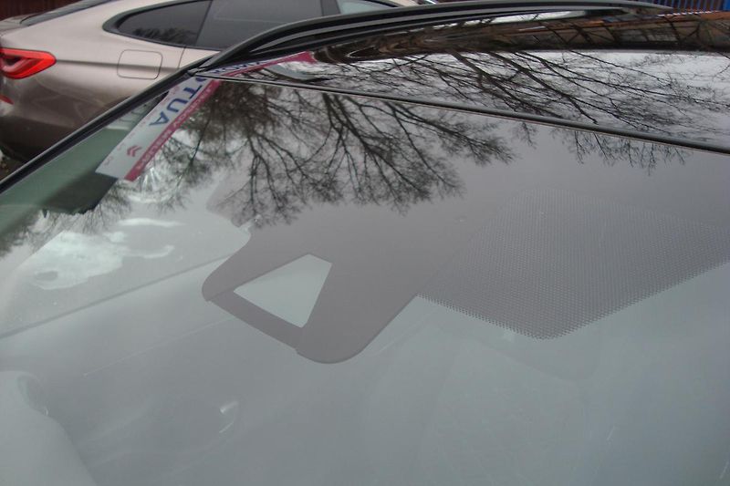Toyota Yaris Cross (2024) 1.5 Hybrid,ČR,1.Maj.Exetucive - fotka 10 z 83