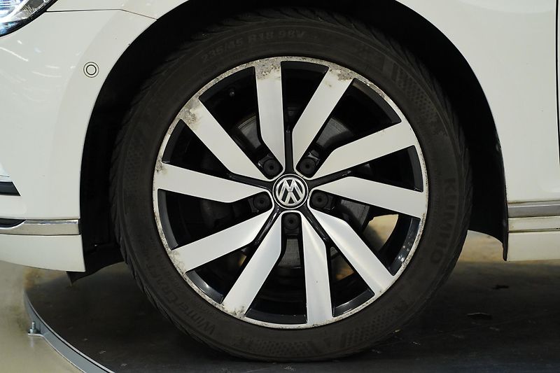 Volkswagen Passat - fotka 10 z 28