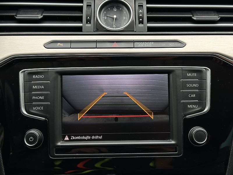 Volkswagen Passat 2.0TDi 4x4 DSG 190PS Kůže ACC - fotka 28 z 40