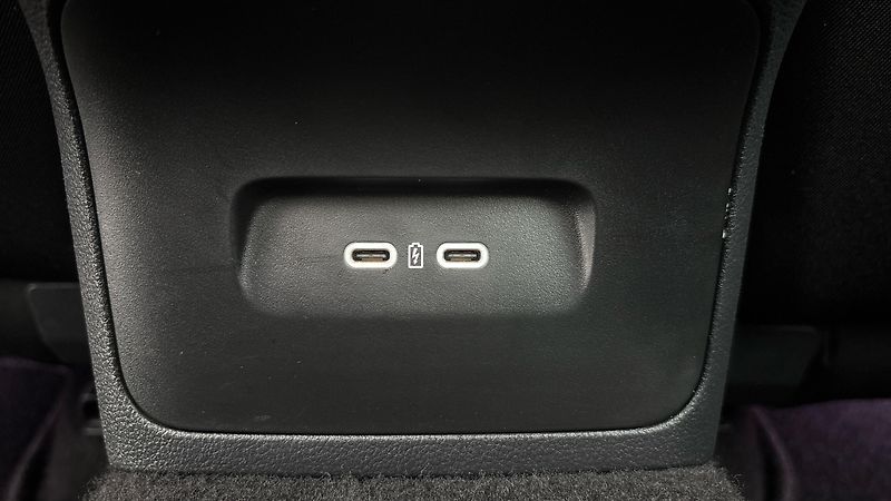 Škoda Octavia 2.0 TDI DSG Style Combi - fotka 20 z 26