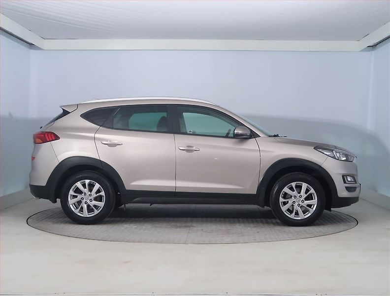 Hyundai Tucson (2018) 1.6 CRDi, Serv.kniha, Navi - fotka 6 z 19