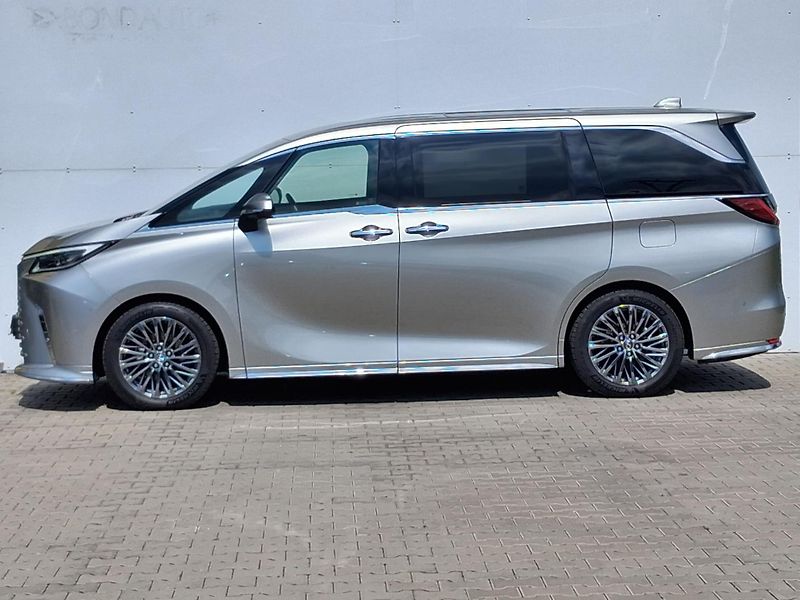 Lexus LM 350h  2.5 HSD e-CVT AWD Luxury - fotka 3 z 30