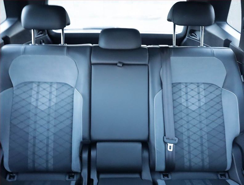 Volkswagen Tiguan Allspace (2022) R-Line 2.0 TDI - fotka 10 z 29