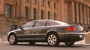 Vývoj Phaetonu přinesl více než 100 nových patentů, vůz byl postaven na platformě Bentley Flying Spur a měl být dokonce schopný jezdit komfortně rychlostí 300 km/h v 50stupňovém horku, aniž by vnitřní teplota překročila 22 °C.
