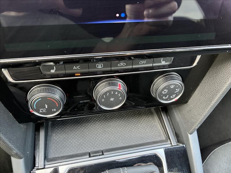 Volkswagen Arteon 2,0 R-LINE,TAŽNÉ,KAMERA 360 - fotka 26 z 27