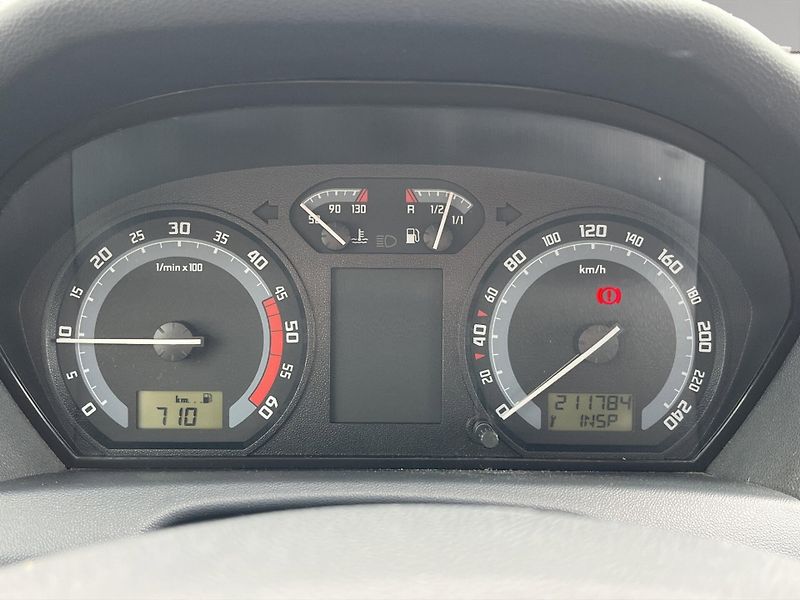 Škoda Fabia (2004) CLASSIC 1.9 SDi 47kW, ČR - fotka 11 z 18