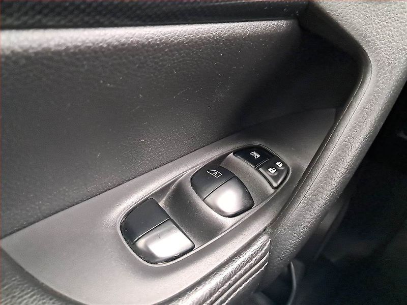 Nissan X-Trail (2017) Tekna 1.6 dCi, Automat, Kůže - fotka 22 z 23