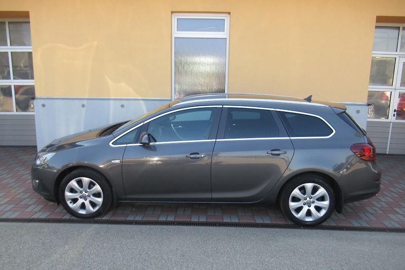 Opel Astra 1.4i AUT. KLIMA NAVIGACE - fotka 6 z 25