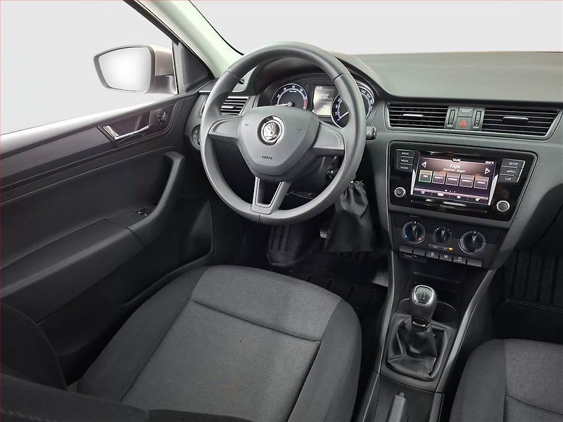 Škoda Rapid (2019) Ambition 1.0 TSI - fotka 7 z 14