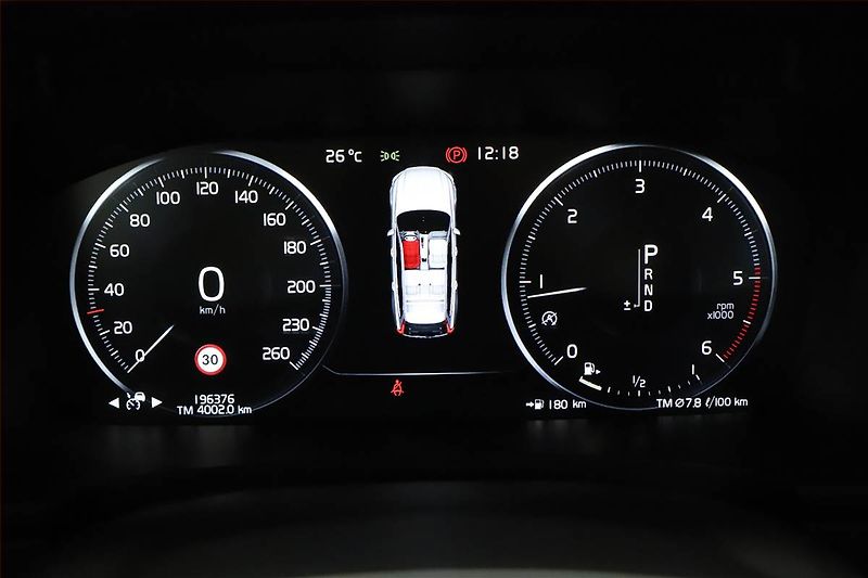 Volvo V90 (2017) Cross Country - fotka 8 z 20