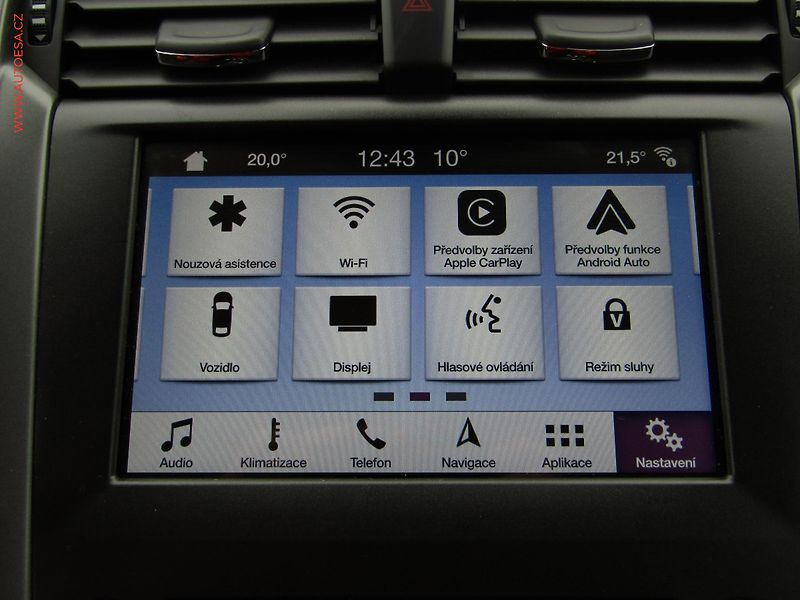 Ford Mondeo (2019) 1.5 EB, ČR, Titanium, xenon - fotka 18 z 21