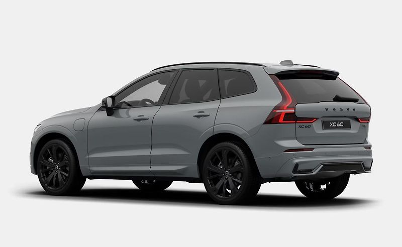 Volvo XC60 (2026) Black Edition T8 AWD  - fotka 2 z 15