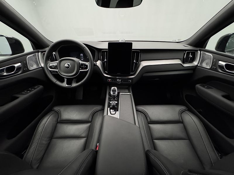 Volvo XC60 T6 AWD RECHARGE ULTRA CZ 1.maj - fotka 2 z 57