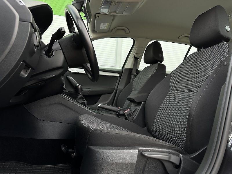 Škoda Octavia 1.4TSi 150PS PDC P/Z 2Z.Climat - fotka 12 z 37