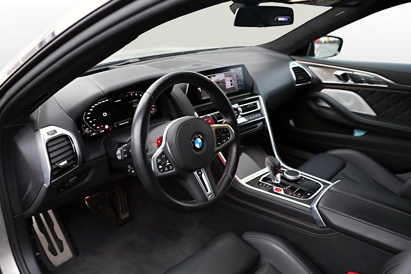 BMW M8 Gran Coupé - fotka 8 z 18