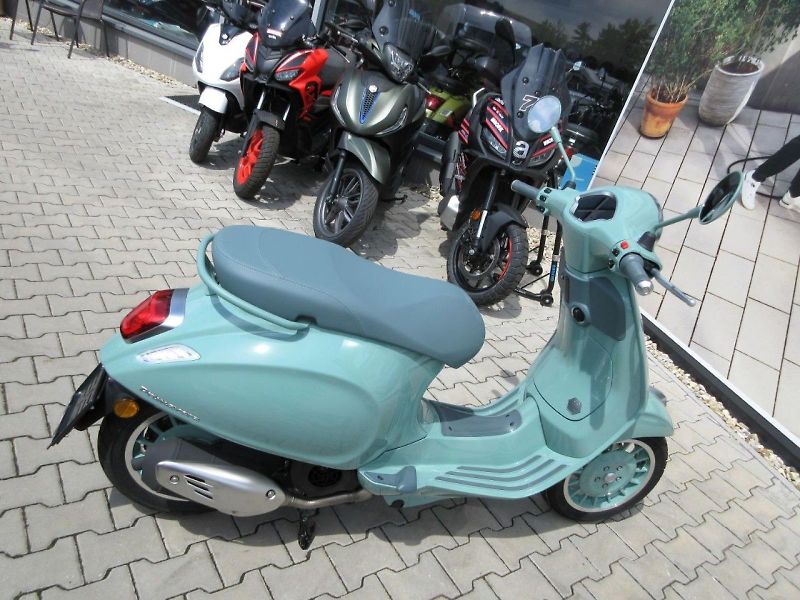 Vespa (2026) Primavera 125 80th e5+ - fotka 6 z 10