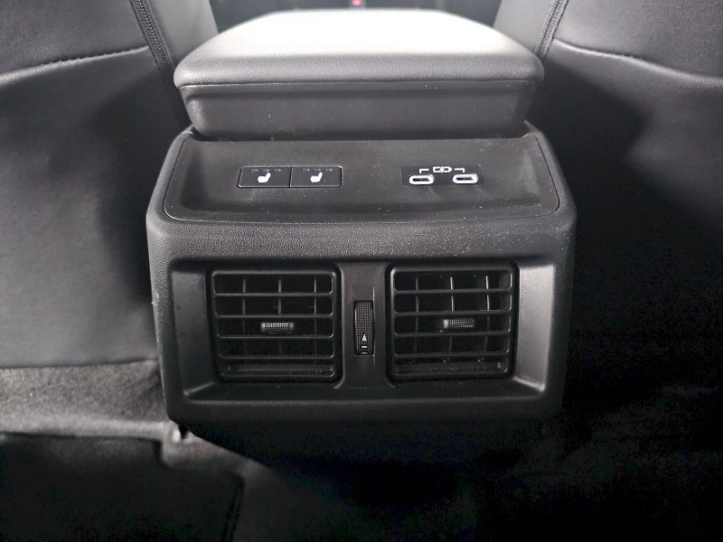 Toyota bZ4X (2026) FACELIFT AWD 343k EXECUTIVE - fotka 29 z 33