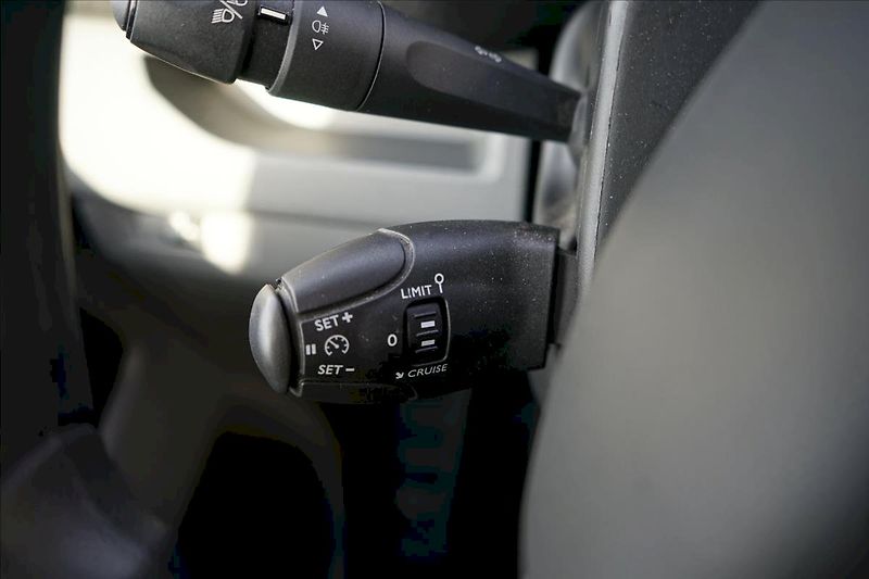 Citroën Jumpy (2020) BlueHDi 75 kW L2H1 Plus - tažn - fotka 13 z 20