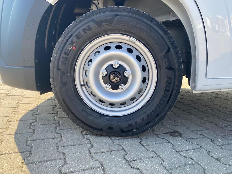 Peugeot Boxer Furgon 4350 L4H2 BlueHDi 180k  - fotka 18 z 19